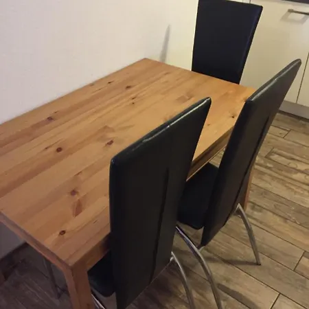 Apartment Modern Spielmatte